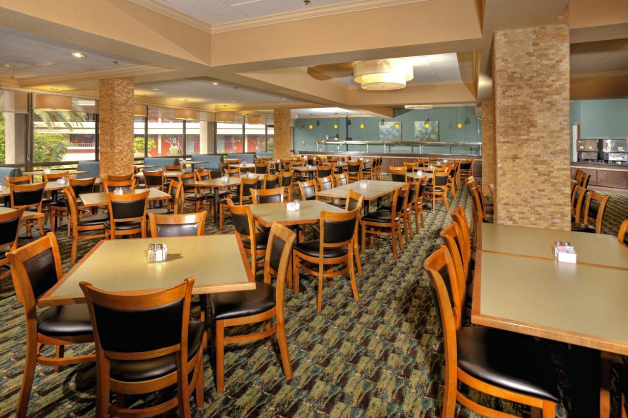 Rosen Inn At Pointe Orlando Williamsburg Exterior foto